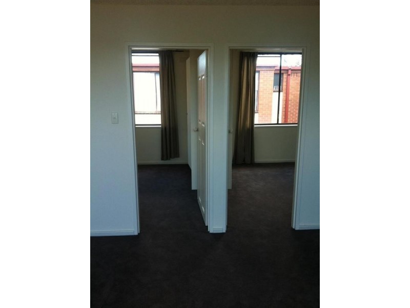 9/121 Wellington Street, Flemington VIC 3031