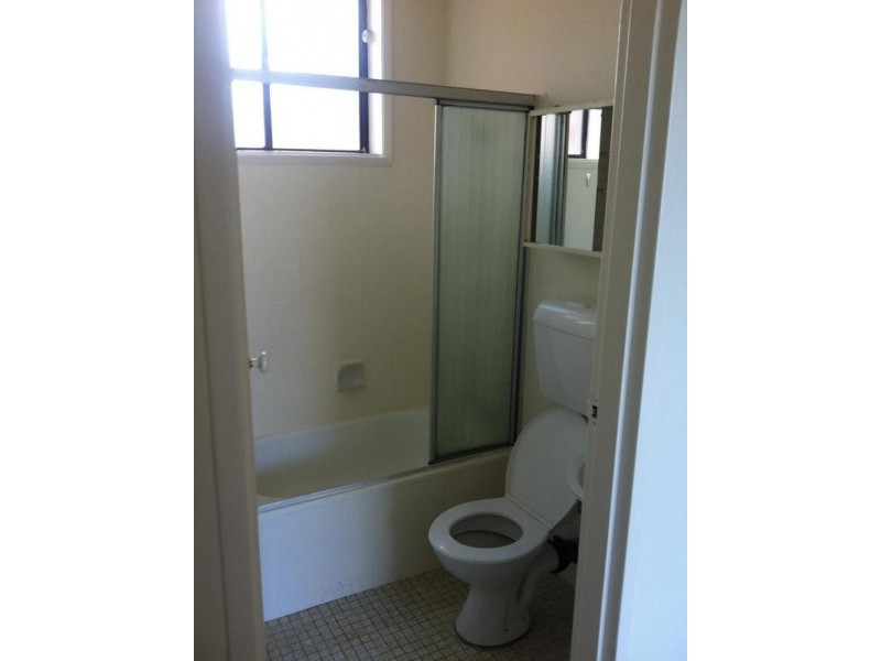 9/121 Wellington Street, Flemington VIC 3031