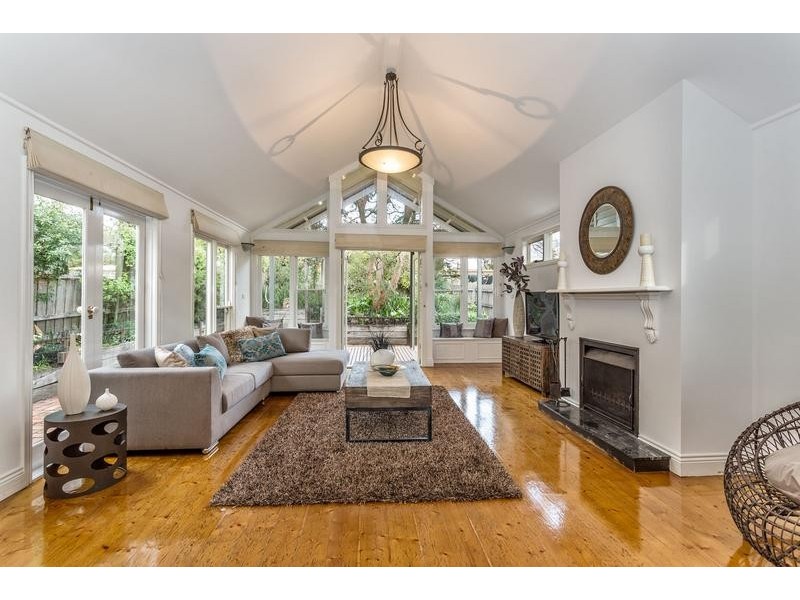 25 Bayswater Road, Kensington VIC 3031