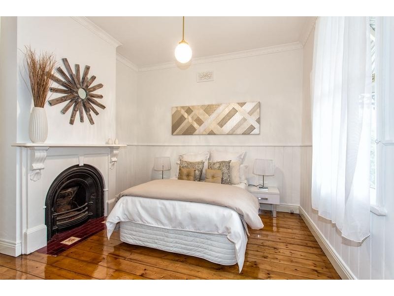 25 Bayswater Road, Kensington VIC 3031