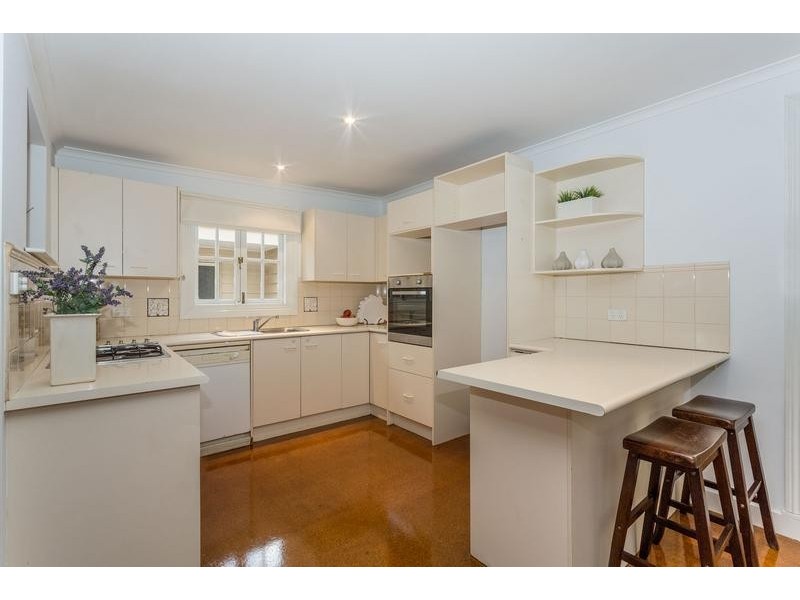 25 Bayswater Road, Kensington VIC 3031