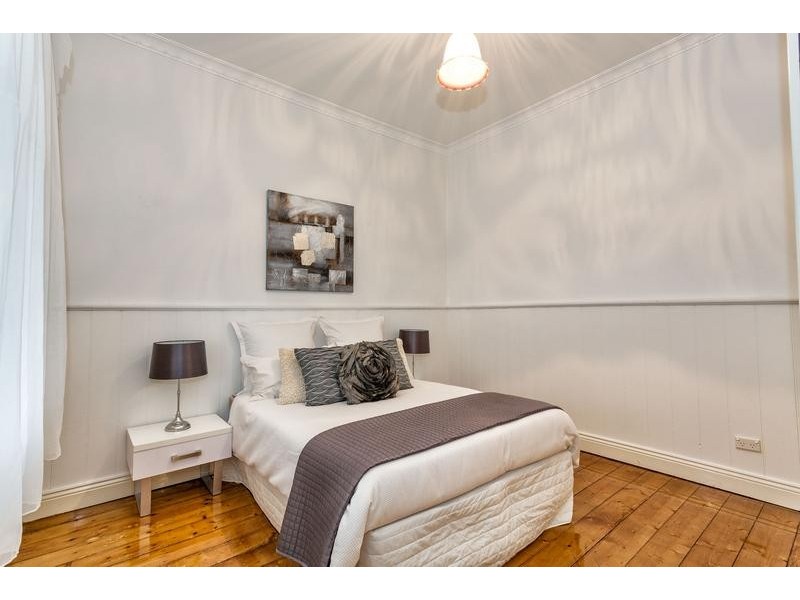 25 Bayswater Road, Kensington VIC 3031