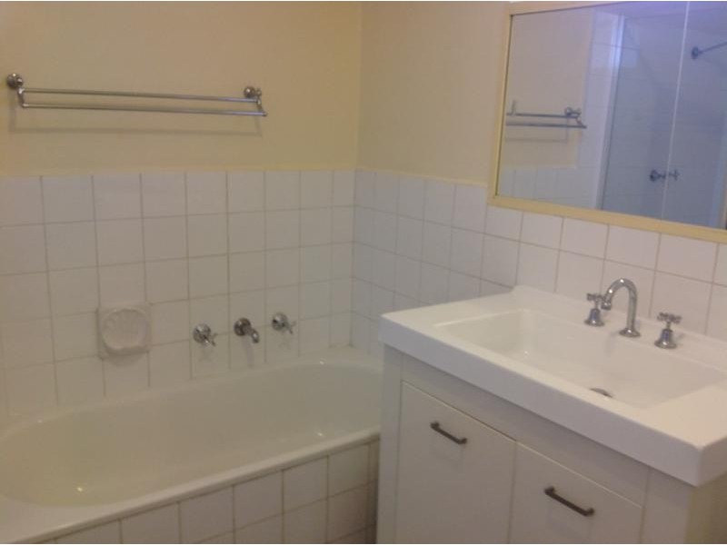 9/42-44 Brougham Street, North Melbourne VIC 3051