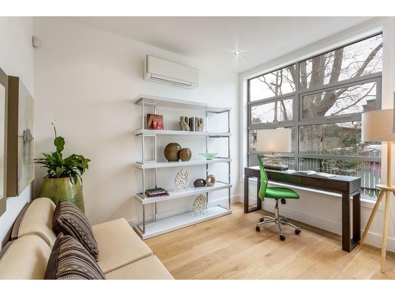 6 Waltham Street, Flemington VIC 3031