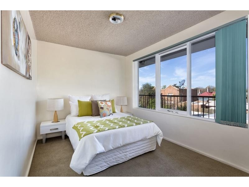 4/49 Farnham Street, Flemington VIC 3031