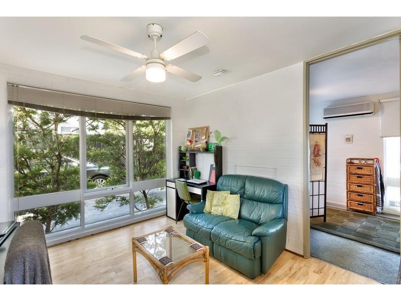 2/72 Dover Street, Flemington VIC 3031