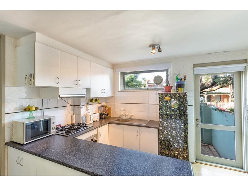 2/72 Dover Street, Flemington VIC 3031