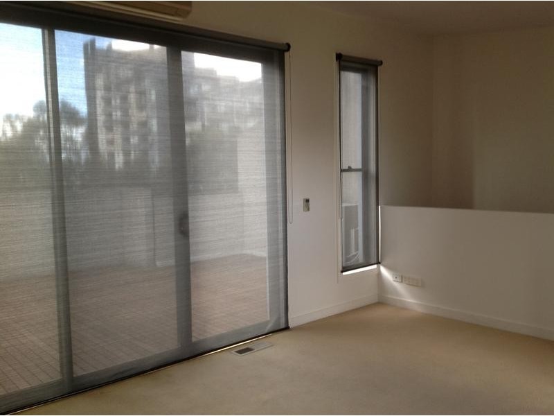 229 Stockmans Way, Kensington VIC 3031