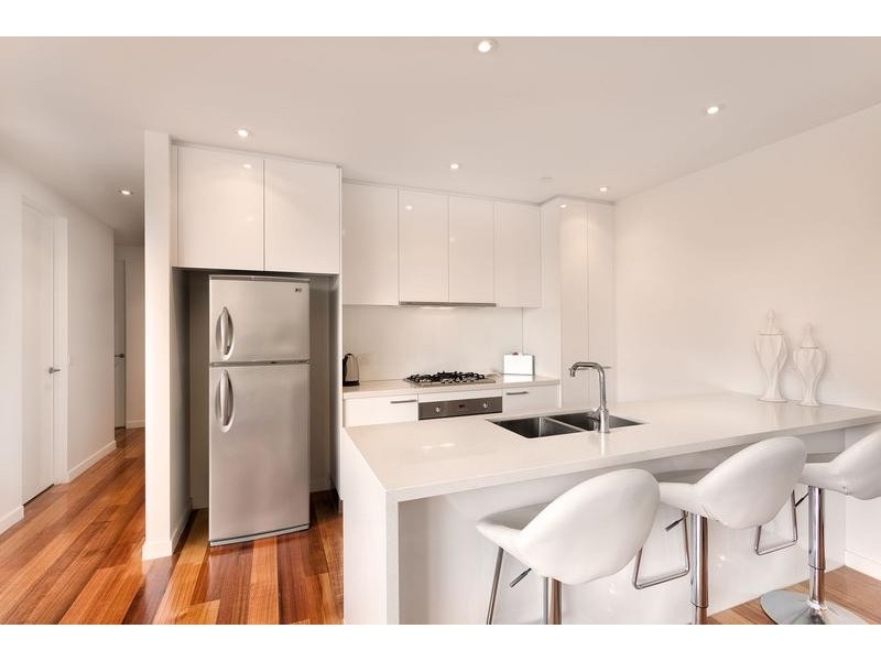 9/32 Napier Street, Essendon VIC 3040