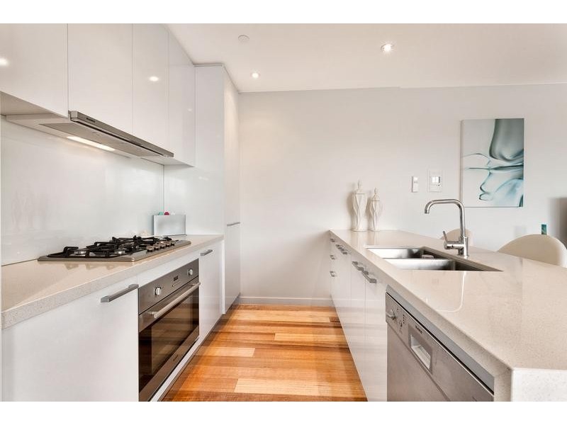 9/32 Napier Street, Essendon VIC 3040