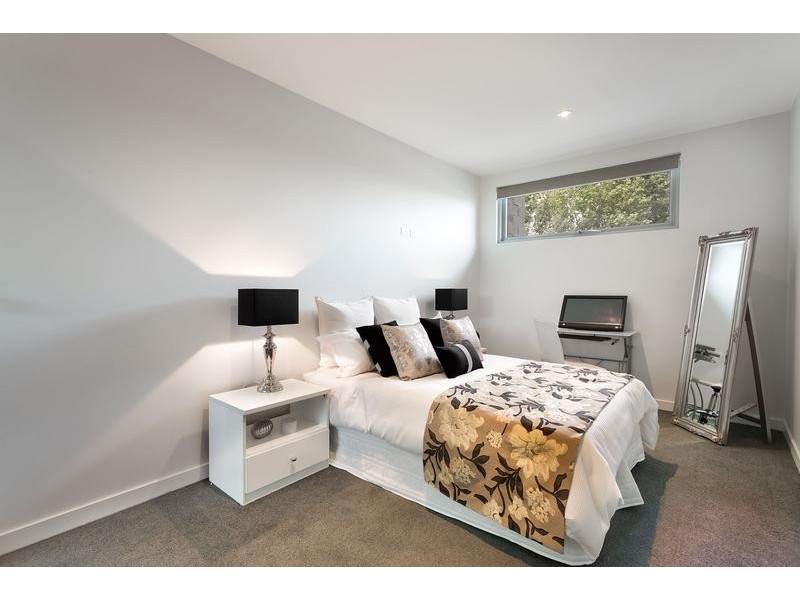 9/32 Napier Street, Essendon VIC 3040