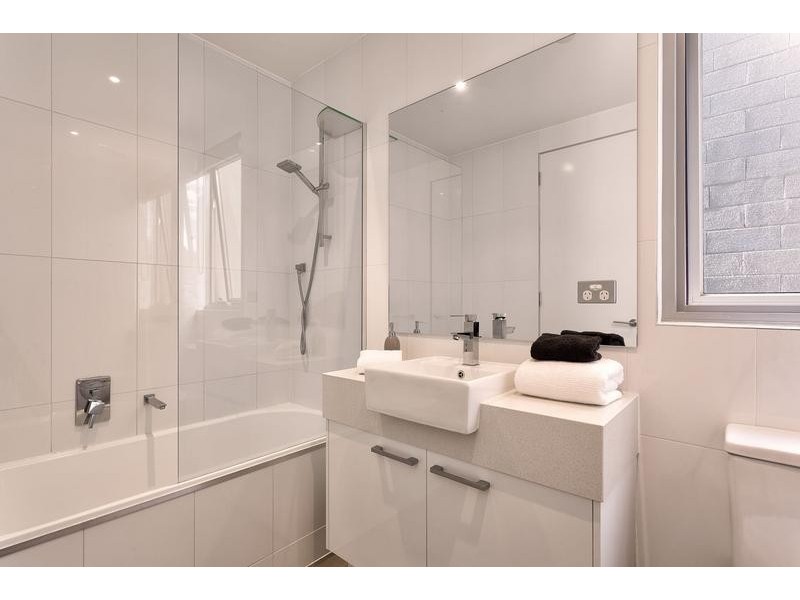 9/32 Napier Street, Essendon VIC 3040