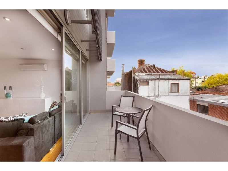 9/32 Napier Street, Essendon VIC 3040