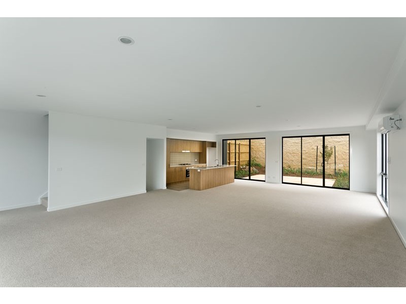 24 Craig Street, Keilor East VIC 3033