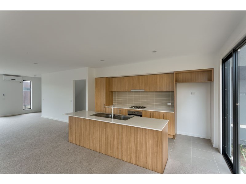 24 Craig Street, Keilor East VIC 3033