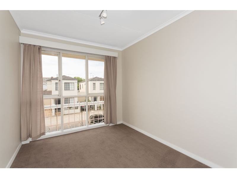 12/64 Holmes Road, Moonee Ponds VIC 3039