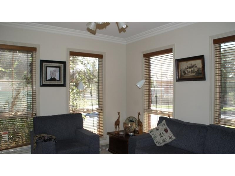 8 Market Street, Kensington VIC 3031