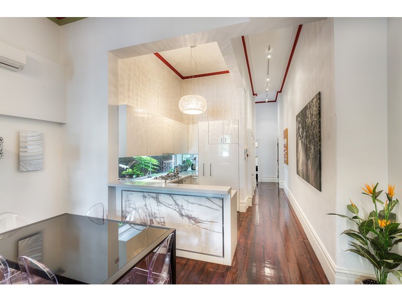 2/25 Acland Street, St Kilda VIC 3182