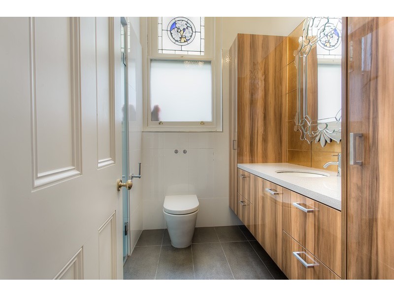 2/25 Acland Street, St Kilda VIC 3182