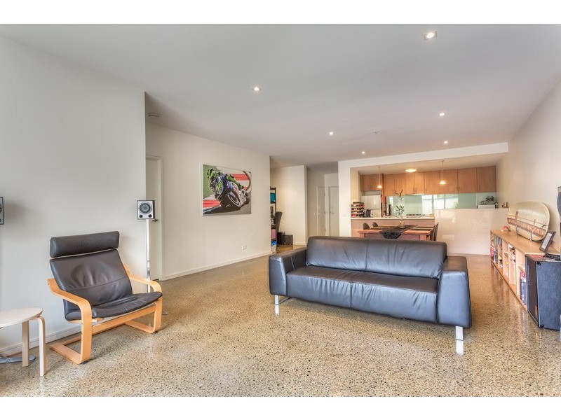 6/465 Macaulay Road, Kensington VIC 3031