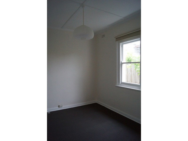 3 Dalgleish Street, Flemington VIC 3031