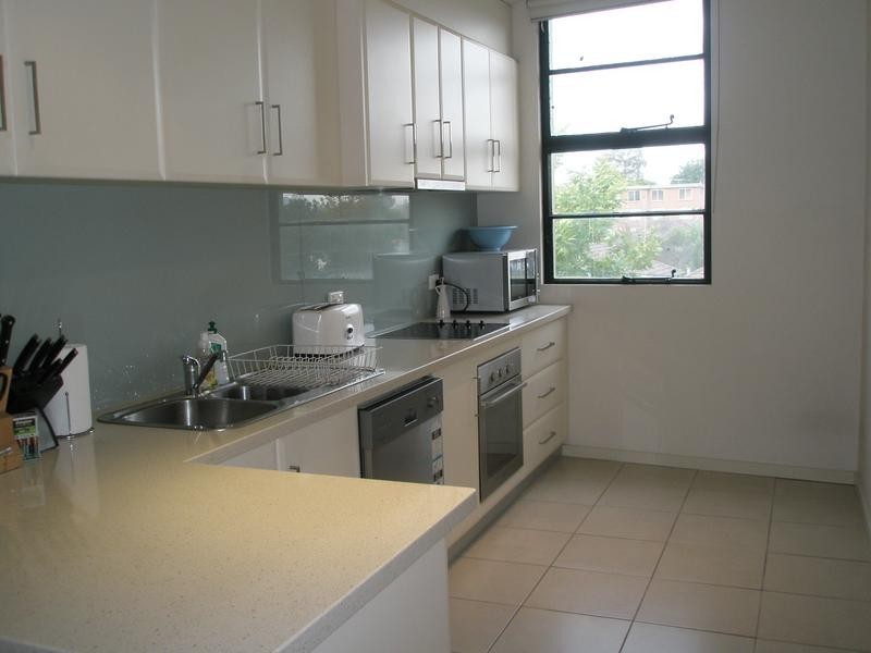 18/37 Ascot Vale Road, Ascot Vale VIC 3032