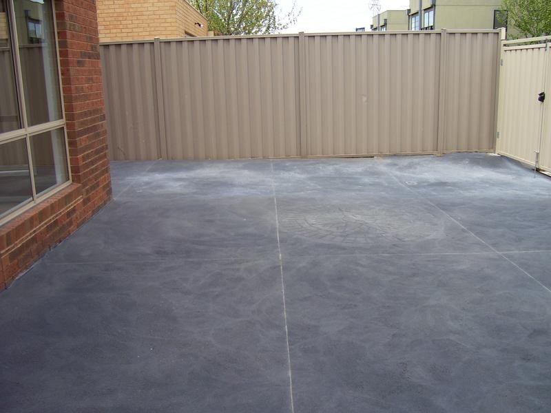 68 Fairbairn Drive, Kensington VIC 3031