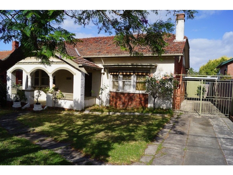 11 Milverton Street, Moonee Ponds VIC 3039
