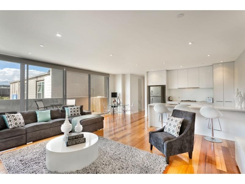 9/32 Napier Street, Essendon VIC 3040