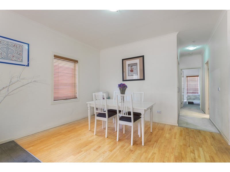 6/16 Mawbey Street, Kensington VIC 3031