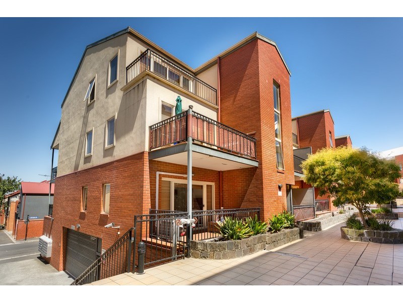 6/16 Mawbey Street, Kensington VIC 3031
