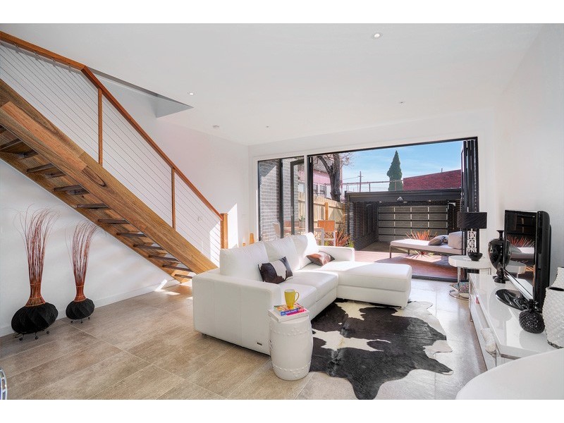 19 Hardiman Street, Kensington VIC 3031