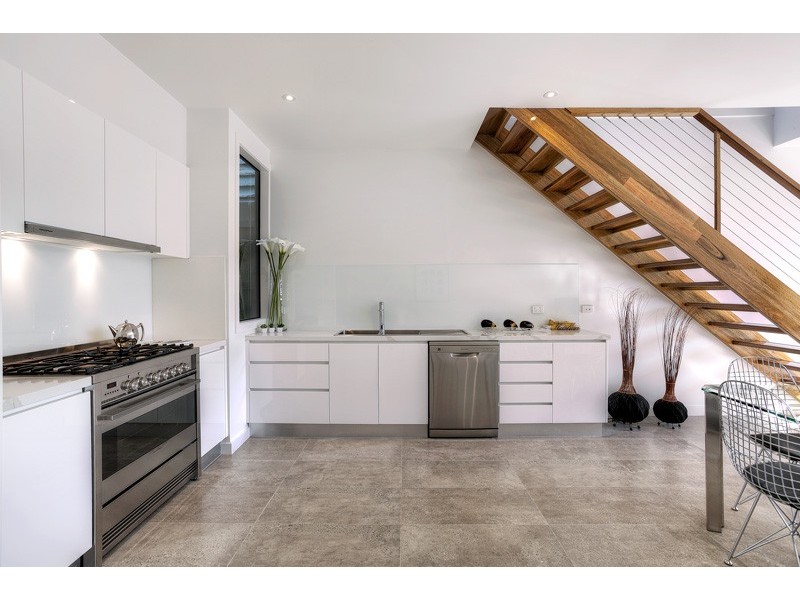 19 Hardiman Street, Kensington VIC 3031