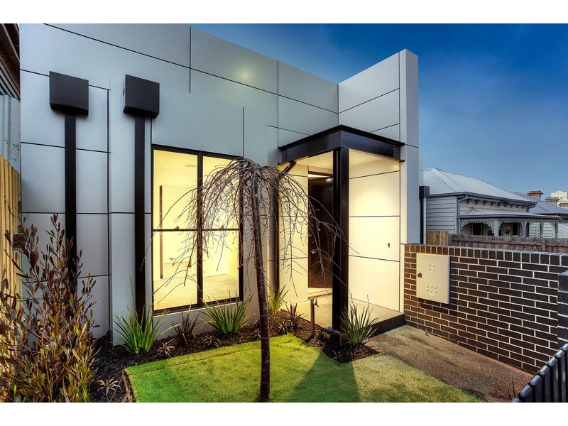 19 Hardiman Street, Kensington VIC 3031