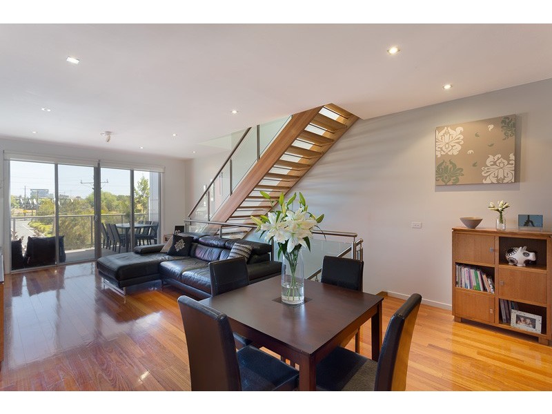 9/80 Hobsons Road, Kensington VIC 3031