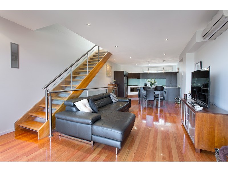 9/80 Hobsons Road, Kensington VIC 3031