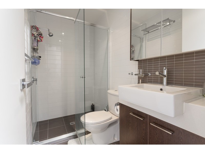 9/80 Hobsons Road, Kensington VIC 3031