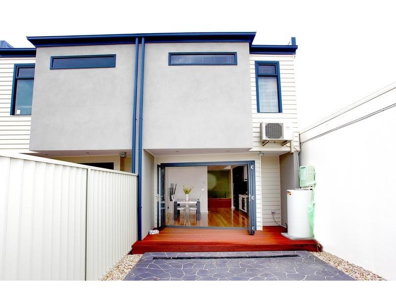 14A McConnell Street, Kensington VIC 3031