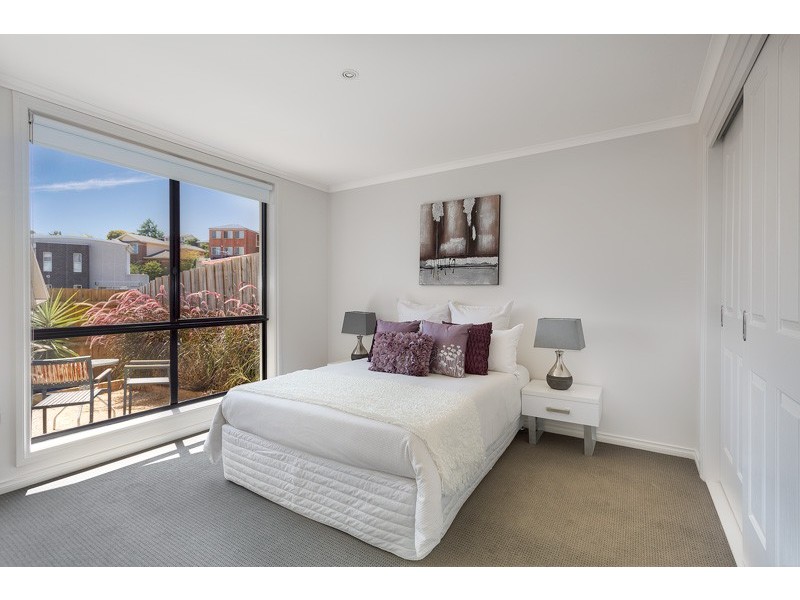 12/70 Coghlan Street, Niddrie VIC 3042