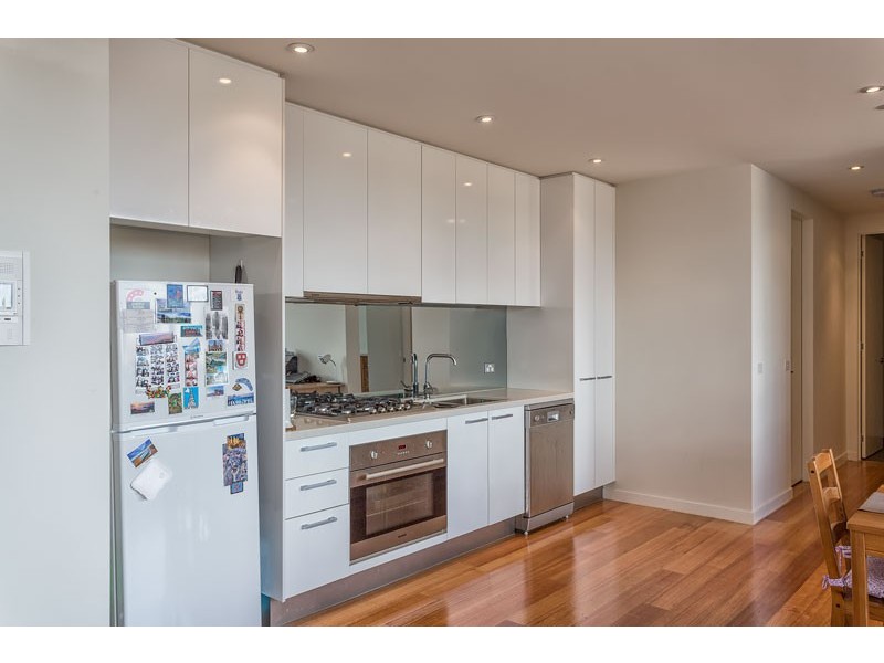 6/32 Napier Street, Essendon VIC 3040