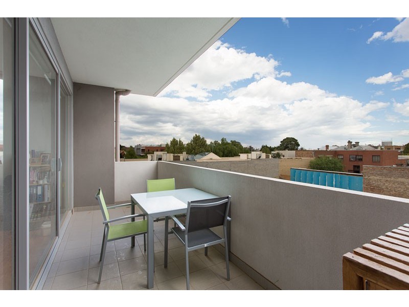 6/32 Napier Street, Essendon VIC 3040