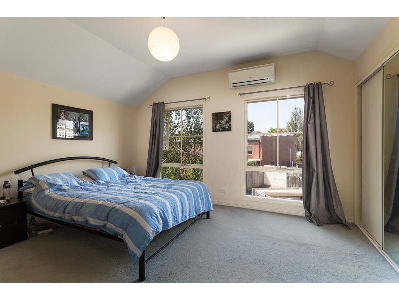 51 Eastwood Street, Kensington VIC 3031
