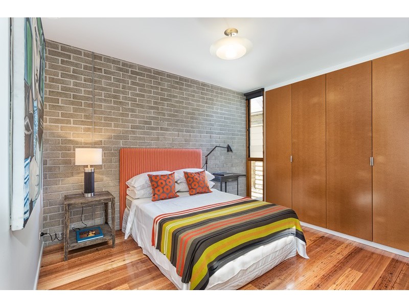 16 Little Smith Street, Kensington VIC 3031