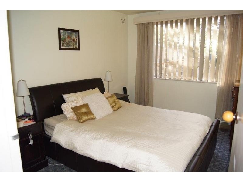 4/11 Currajong Street, Glenroy VIC 3046