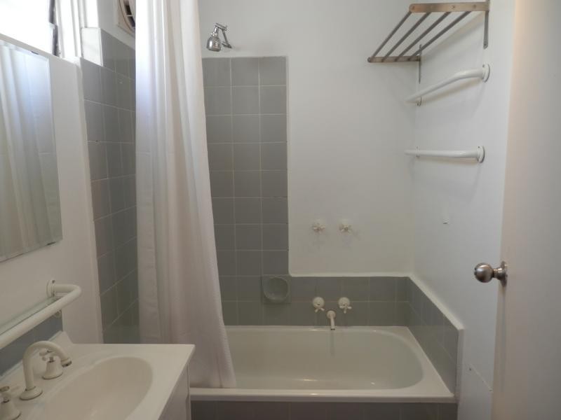 4/95 Victoria Street, Flemington VIC 3031