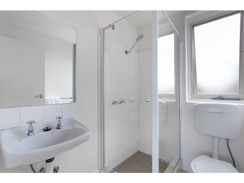 10/30 Bryant Street, Flemington VIC 3031