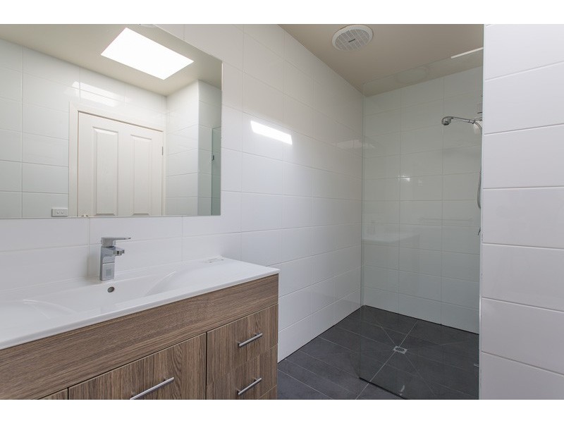 1/1 Peel Street (Cnr Harbison Lane), West Melbourne VIC 3003