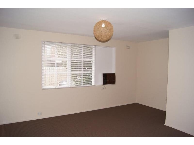 2/160 Cumberland Road, Pascoe Vale VIC 3044