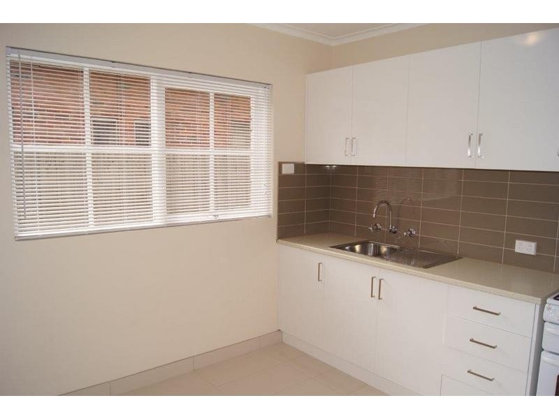 2/160 Cumberland Road, Pascoe Vale VIC 3044