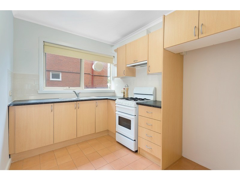 1/65 Bayswater Road, Kensington VIC 3031